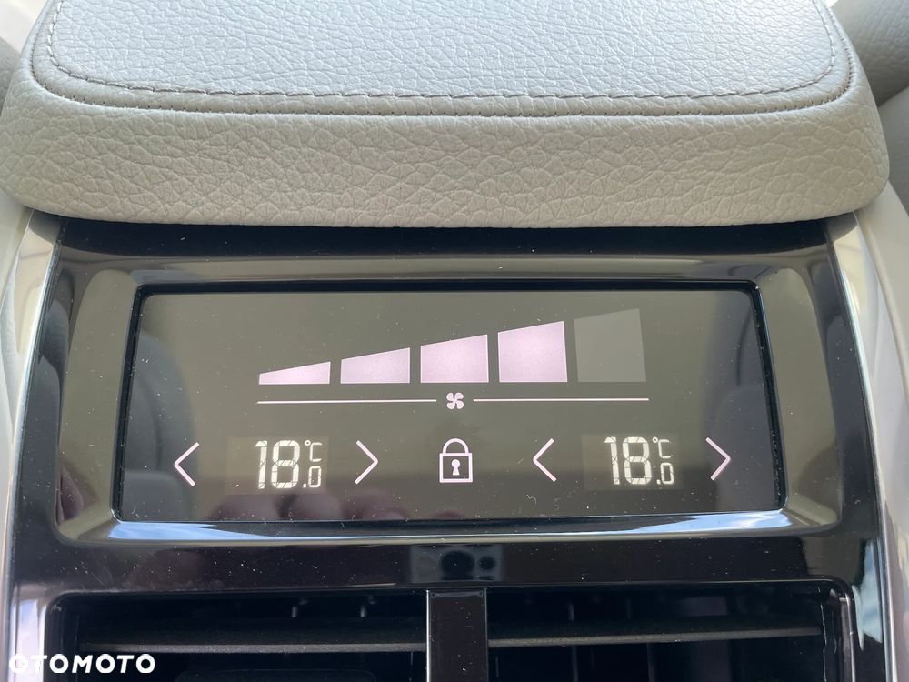 Volvo V90 Cross Country B5 D AWD Pro - 38