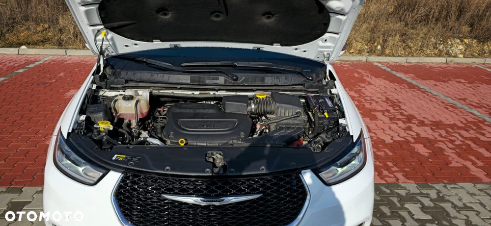 Chrysler Pacifica - 29