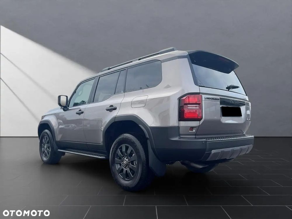 Toyota Land Cruiser 2.8 D-4D Mild-Hybrid Automatik Executive - 4