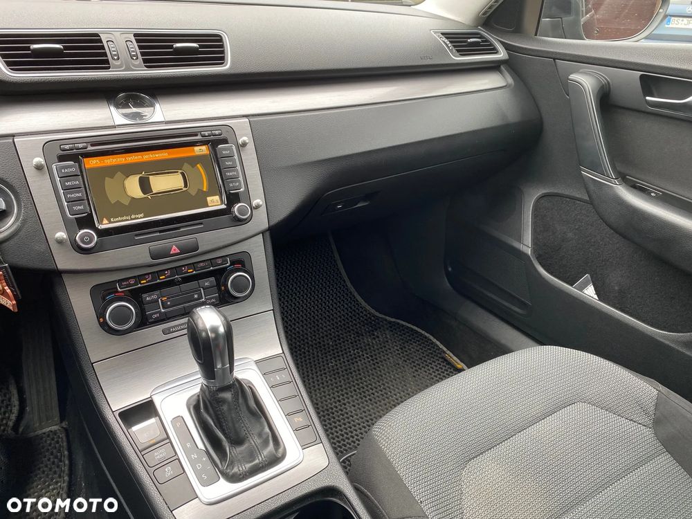 Volkswagen Passat - 3