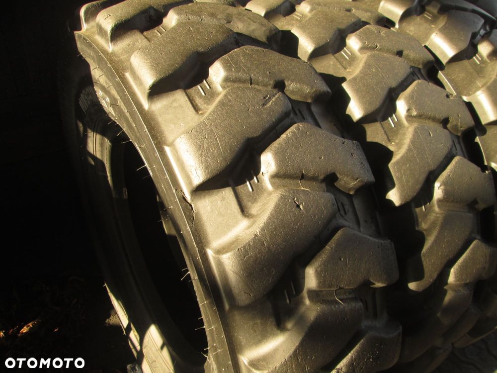 Opony 290/90R 20 Liebherr EM-22. Opony ciężarowe - 4