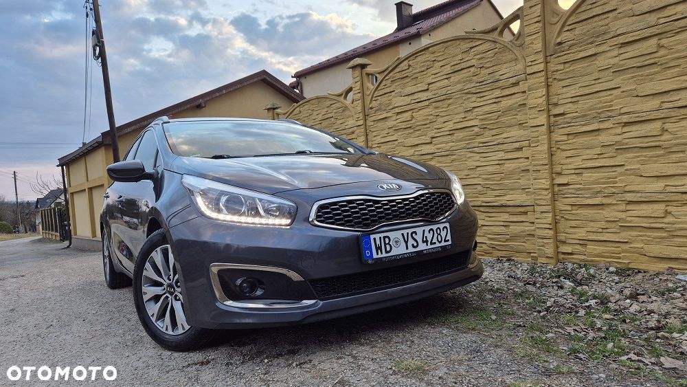 Kia Ceed 1.6 GDI ISG Spirit - 3