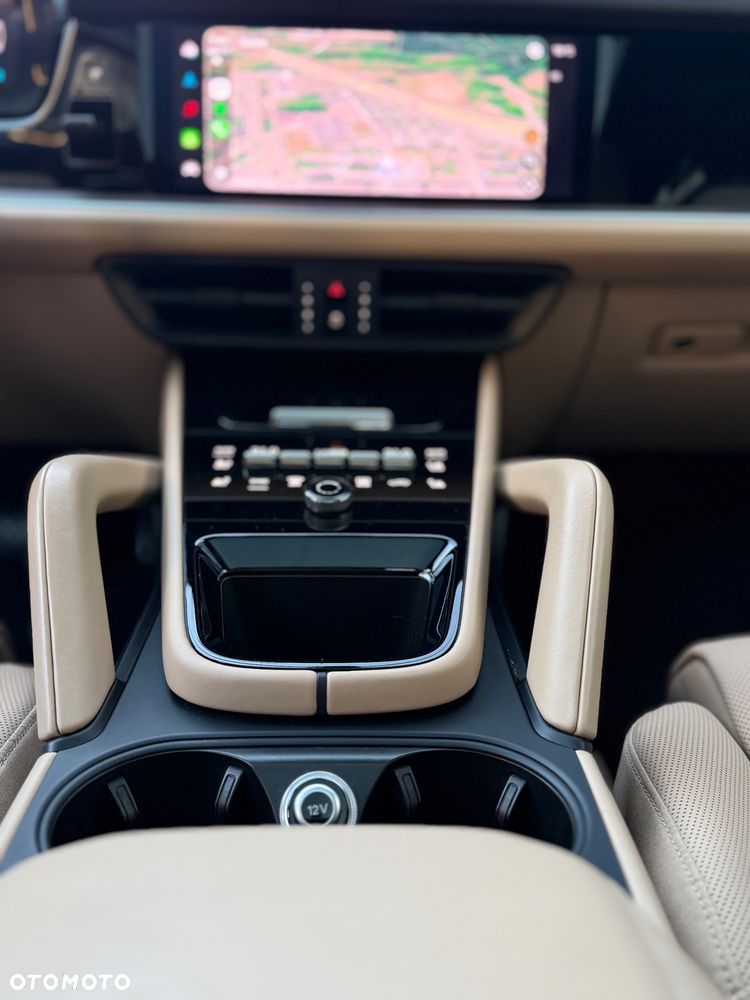 Porsche Cayenne E-Hybrid PHEV Black Edition - 11