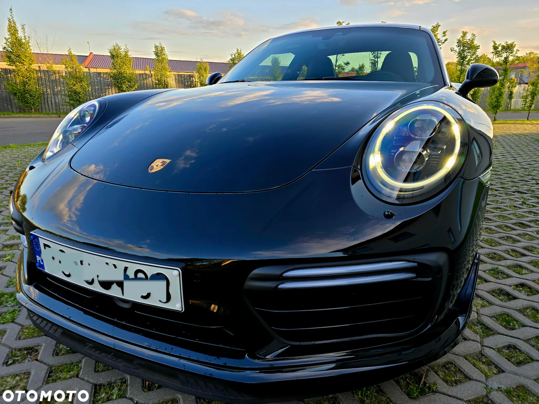 Porsche 911 Turbo S - 23