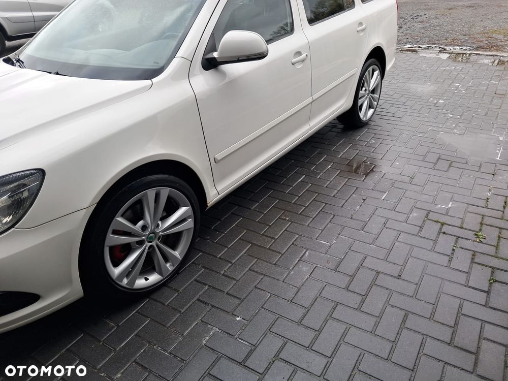 Skoda Octavia 2.0 TDI DPF RS - 6