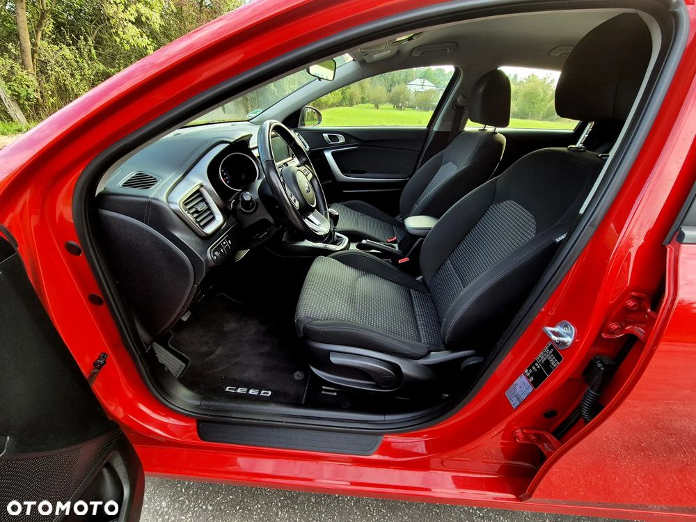 Kia Ceed 1.4 L Business Line - 12