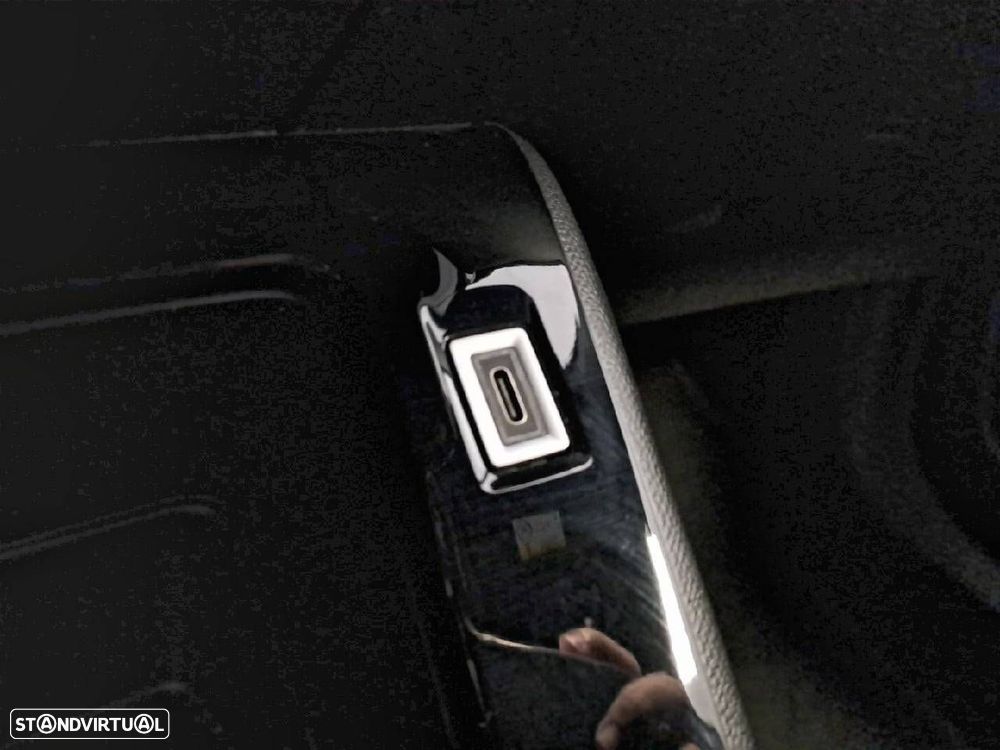 Peugeot 2008 1.2 PureTech Style - 23