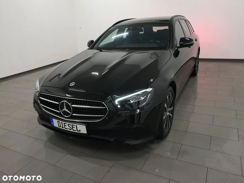 Mercedes-Benz Klasa E 300 de 4Matic 9G-TRONIC AMG Line - 37