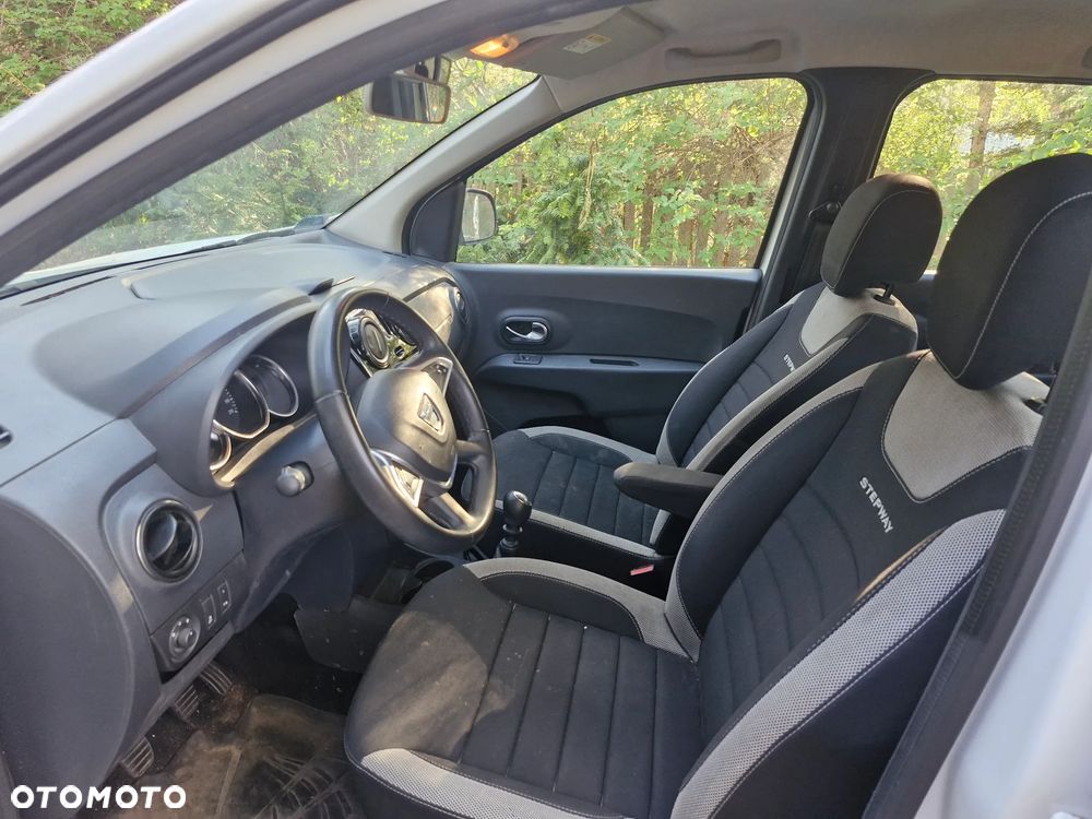 Dacia Lodgy 1.5 Blue dCi Comfort S&S - 4