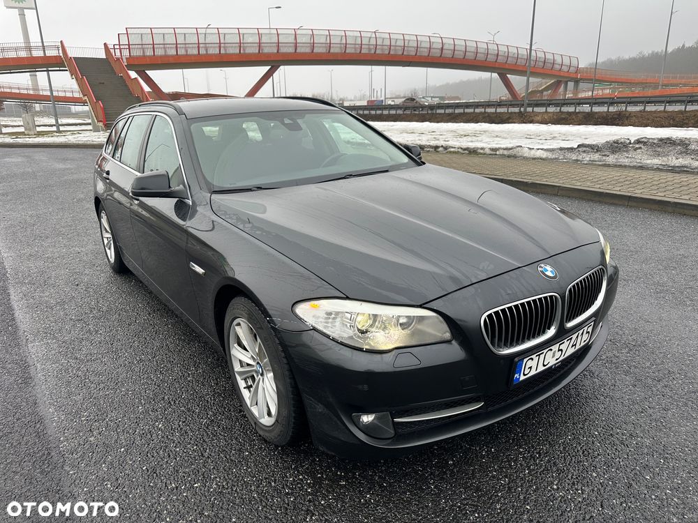 BMW Seria 5 525d xDrive - 1