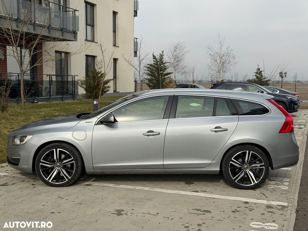 Volvo V60 D6 Twin Engine Geartronic RDesign - 10