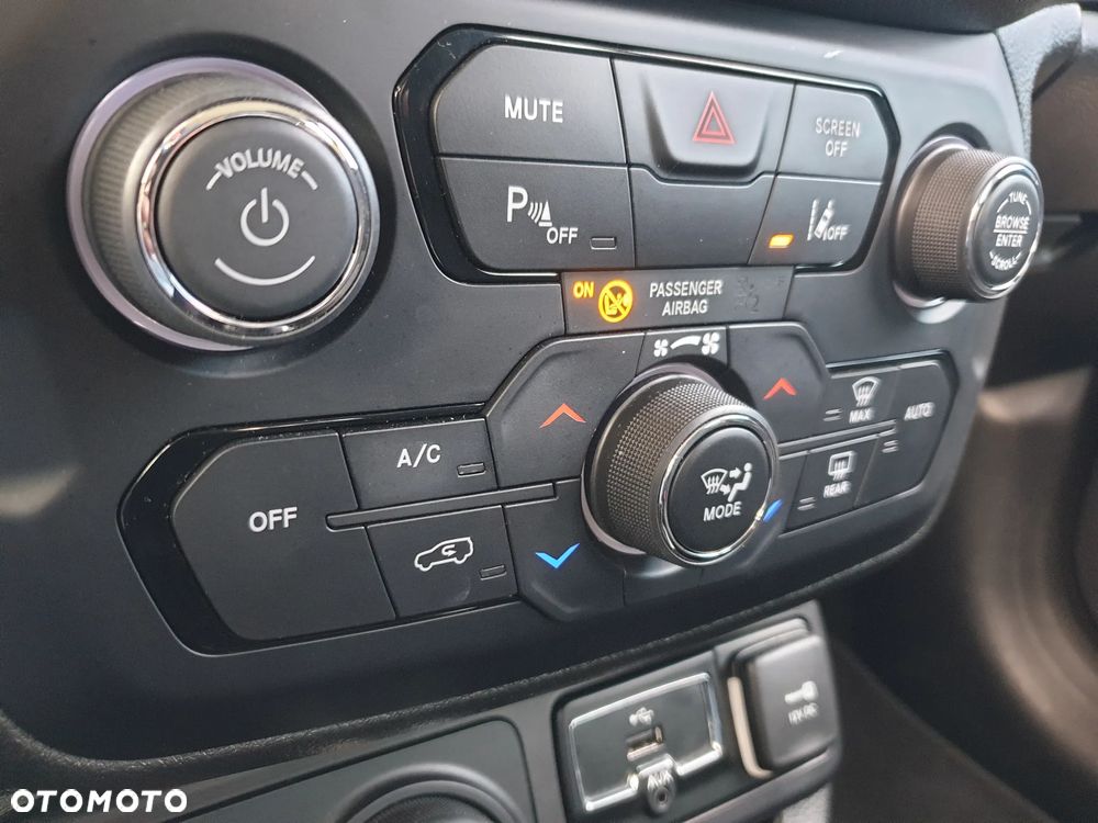 Jeep Renegade 2.0 MultiJet Limited 4WD S&S - 27