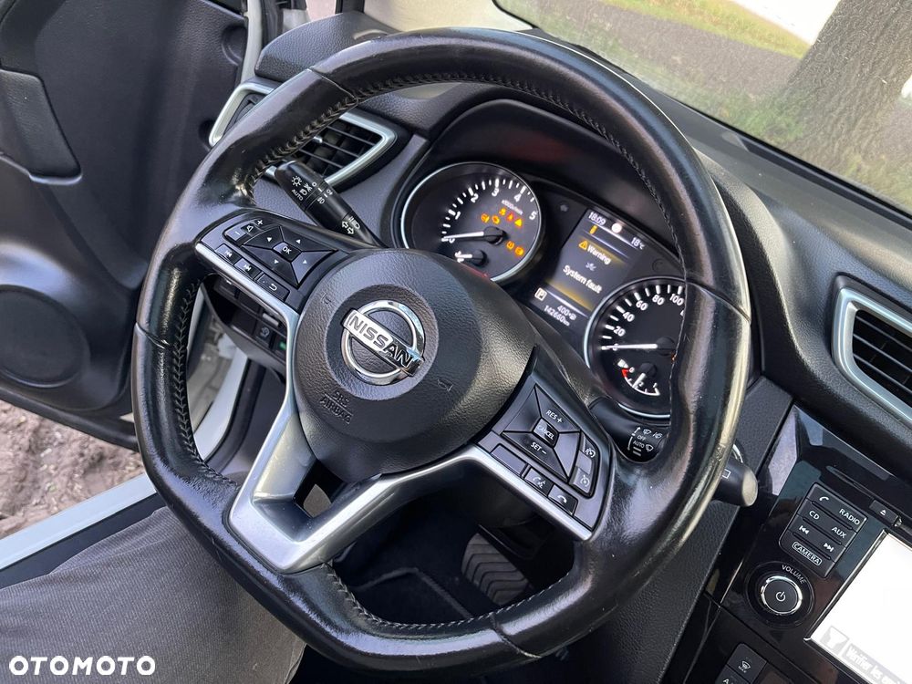 Nissan Qashqai - 10
