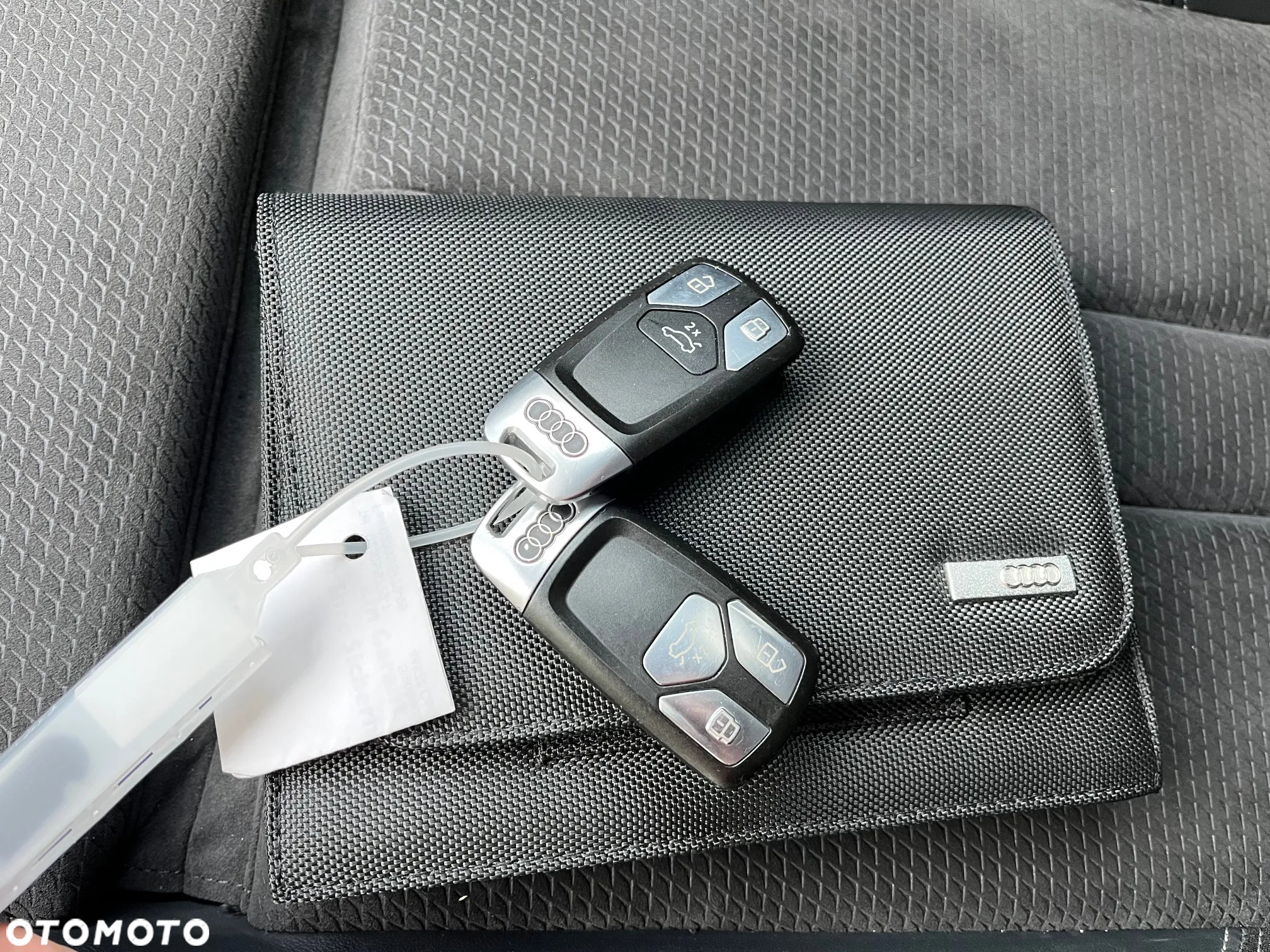 Audi A4 35 TDI S tronic - 28