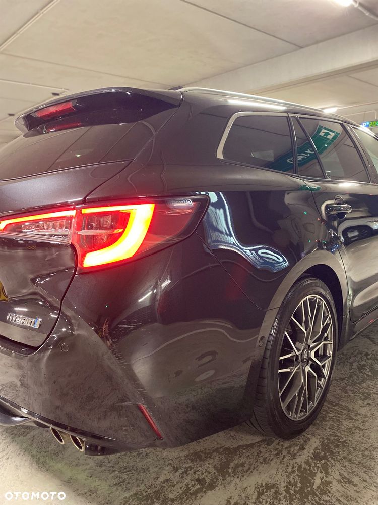 Toyota Corolla 2.0 Hybrid Executive - 21