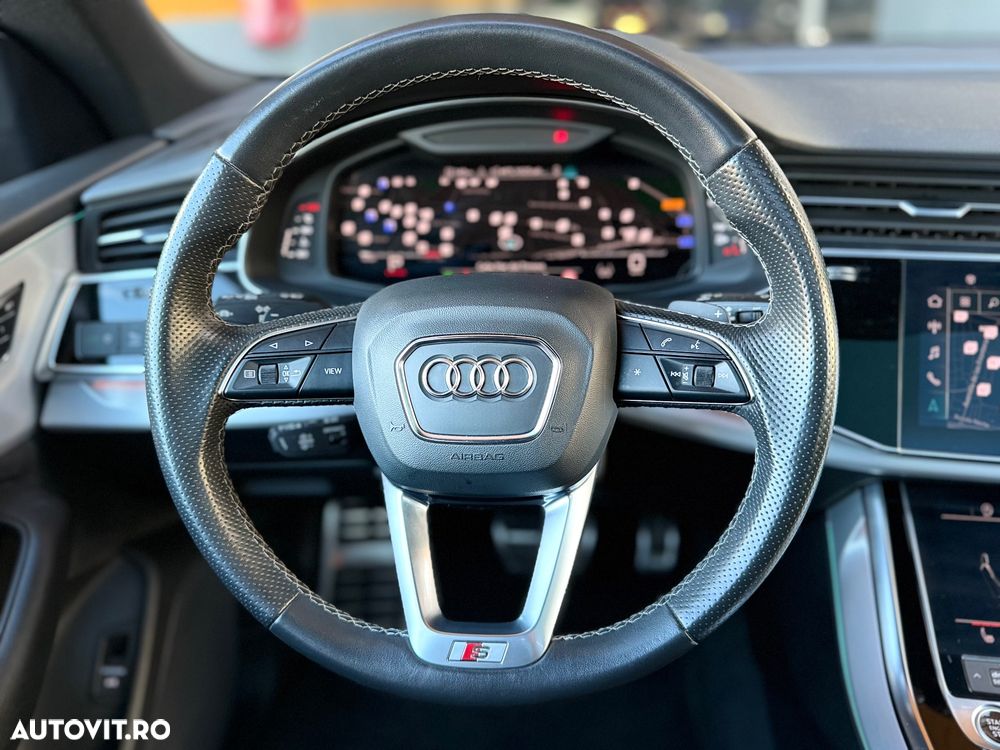 Audi Q8 3.0 55 TFSI quattro Tiptronic MHEV - 12