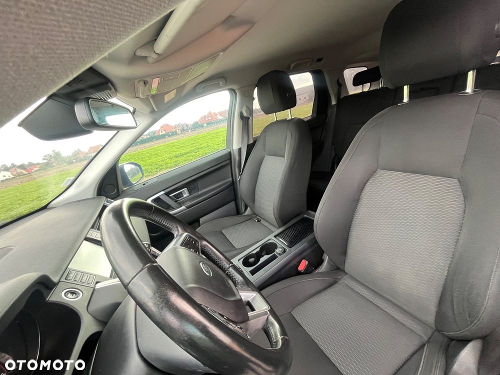 Land Rover Discovery Sport - 10