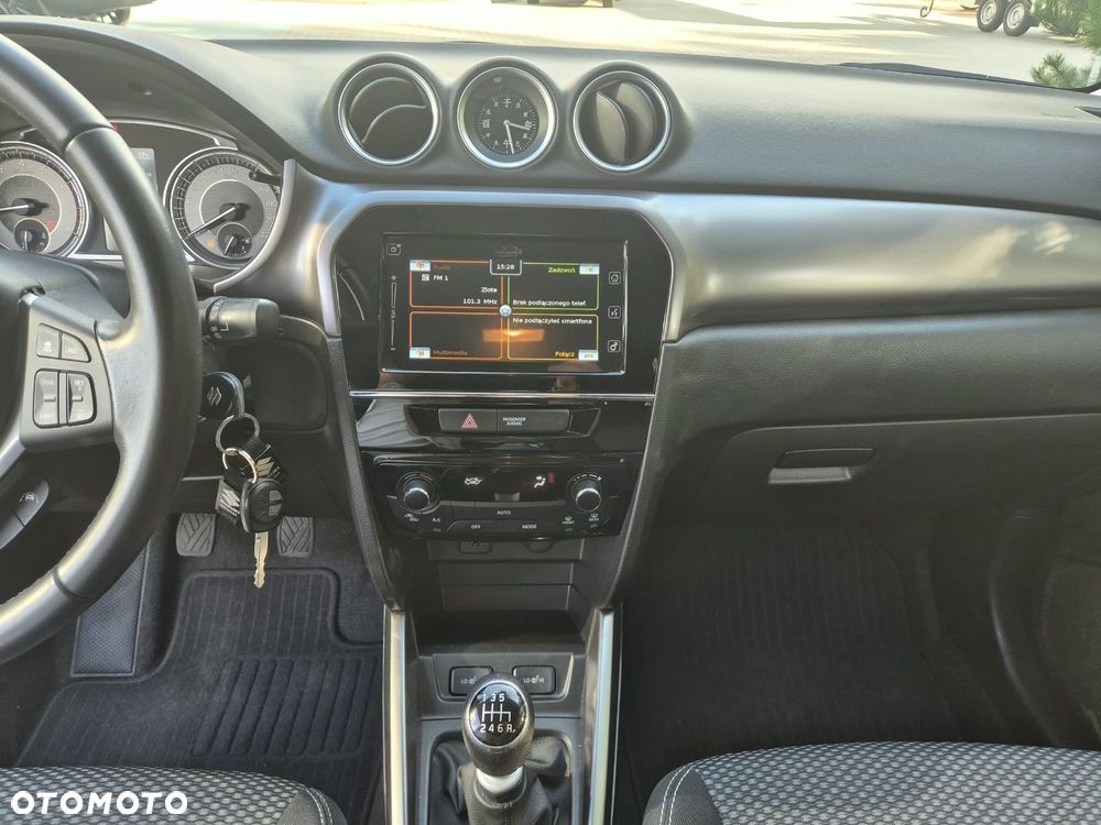 Suzuki Vitara - 10