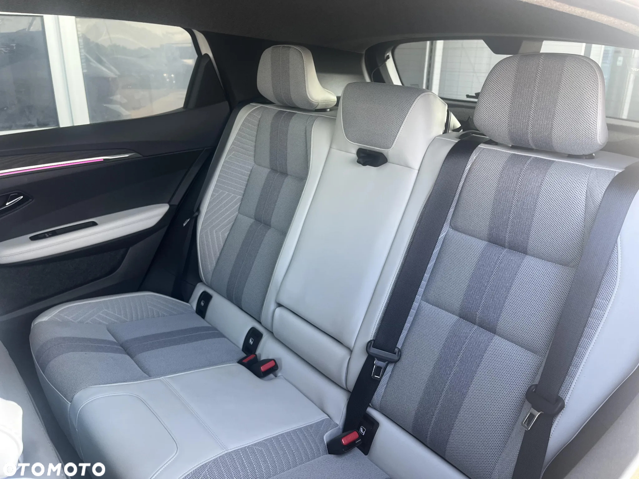 Renault Scenic EV87 Iconic - 16