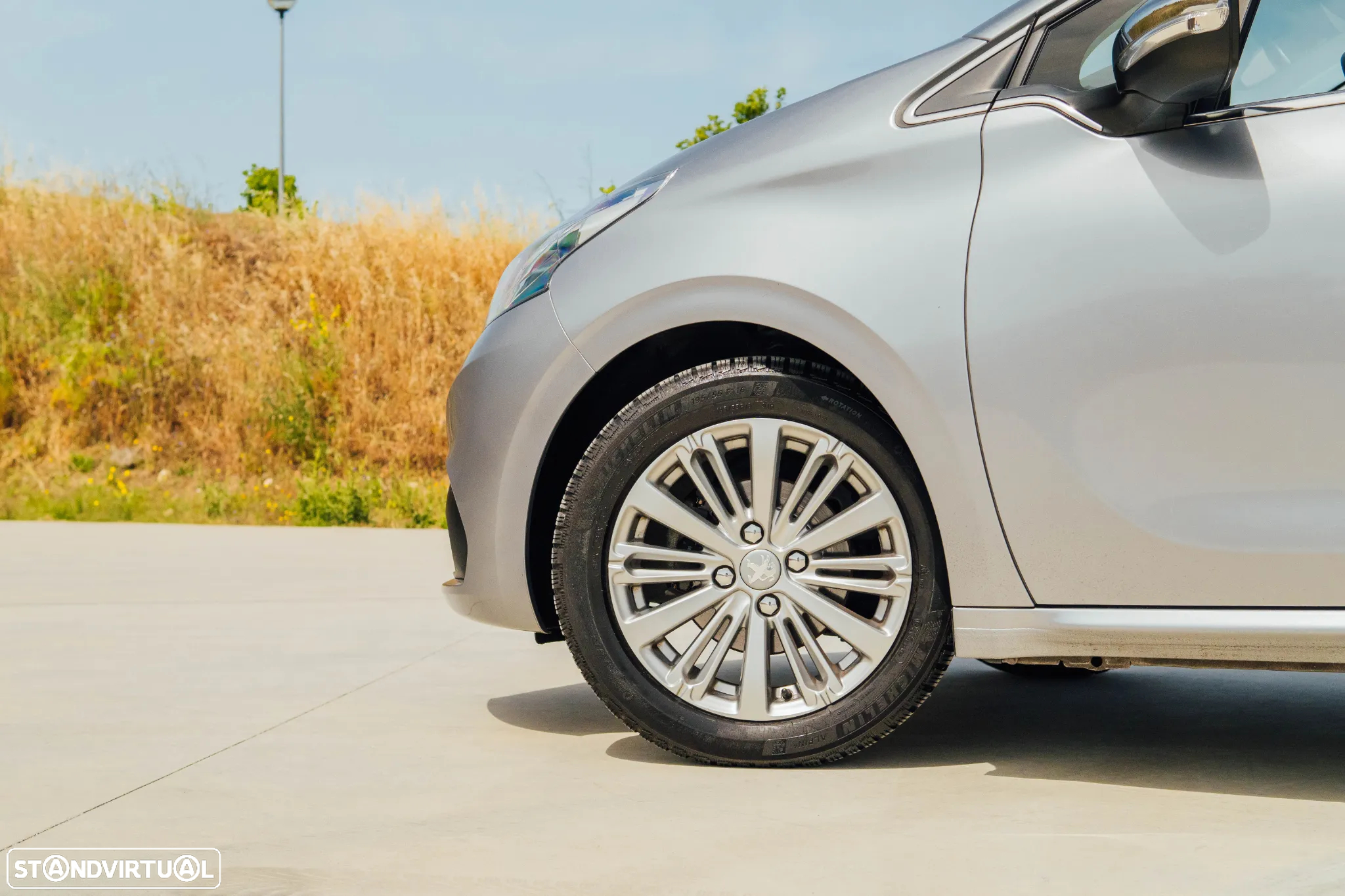 Peugeot 208 1.5 BlueHDi Allure - 5