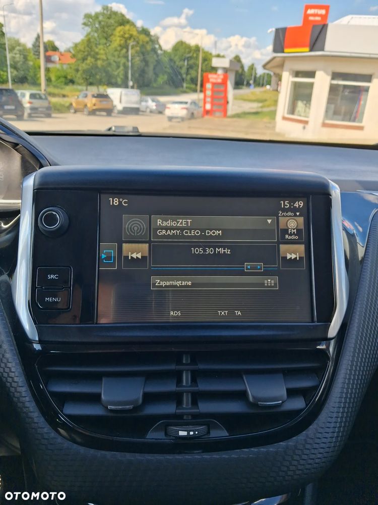 Peugeot 2008 1.6 BlueHDi Allure S&S - 15