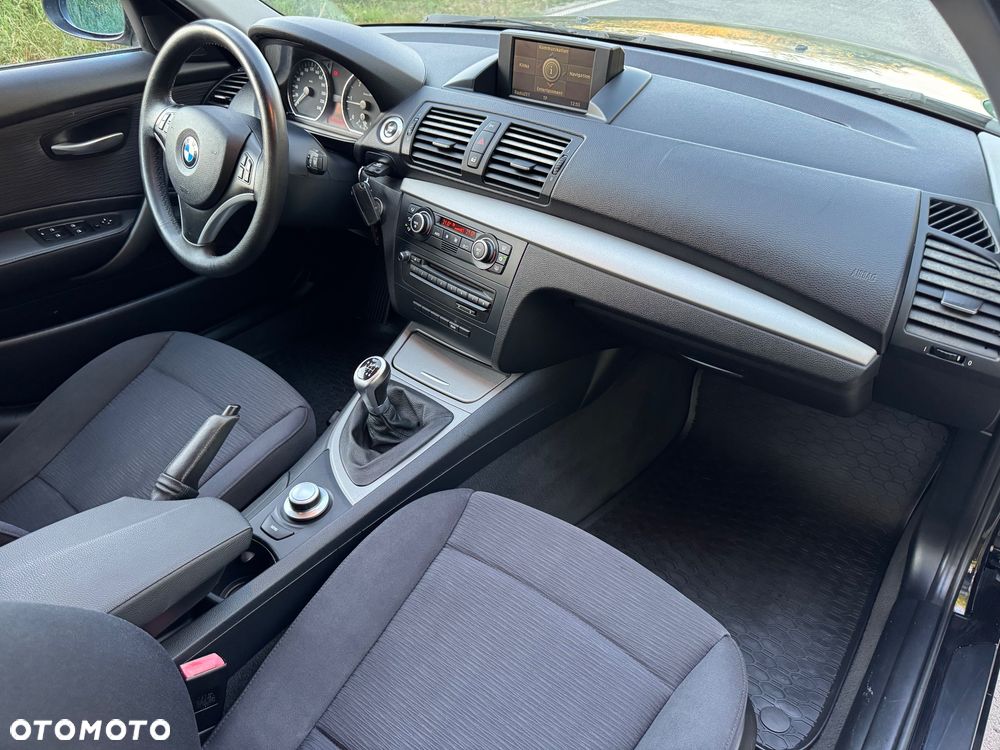 BMW Seria 1 118d - 17