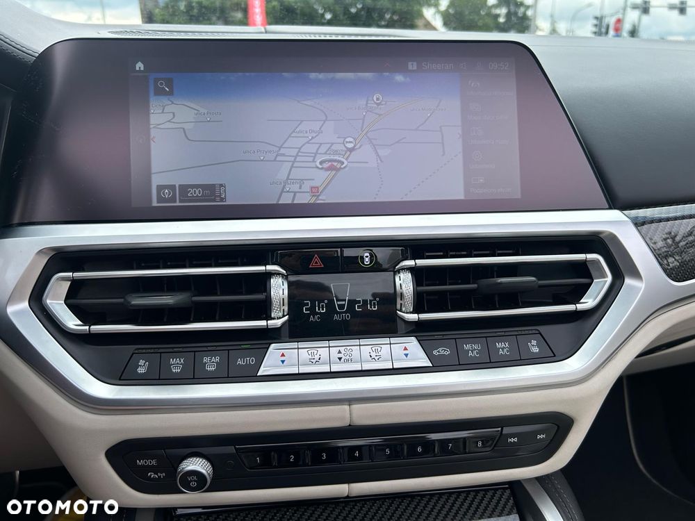 BMW M4 Competition M xDrive sport - 31