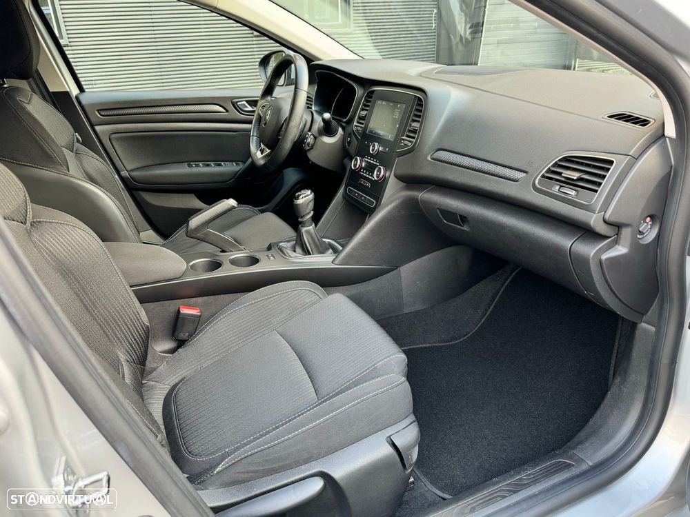 Renault Mégane Sport Tourer 1.5 Blue dCi Zen - 19
