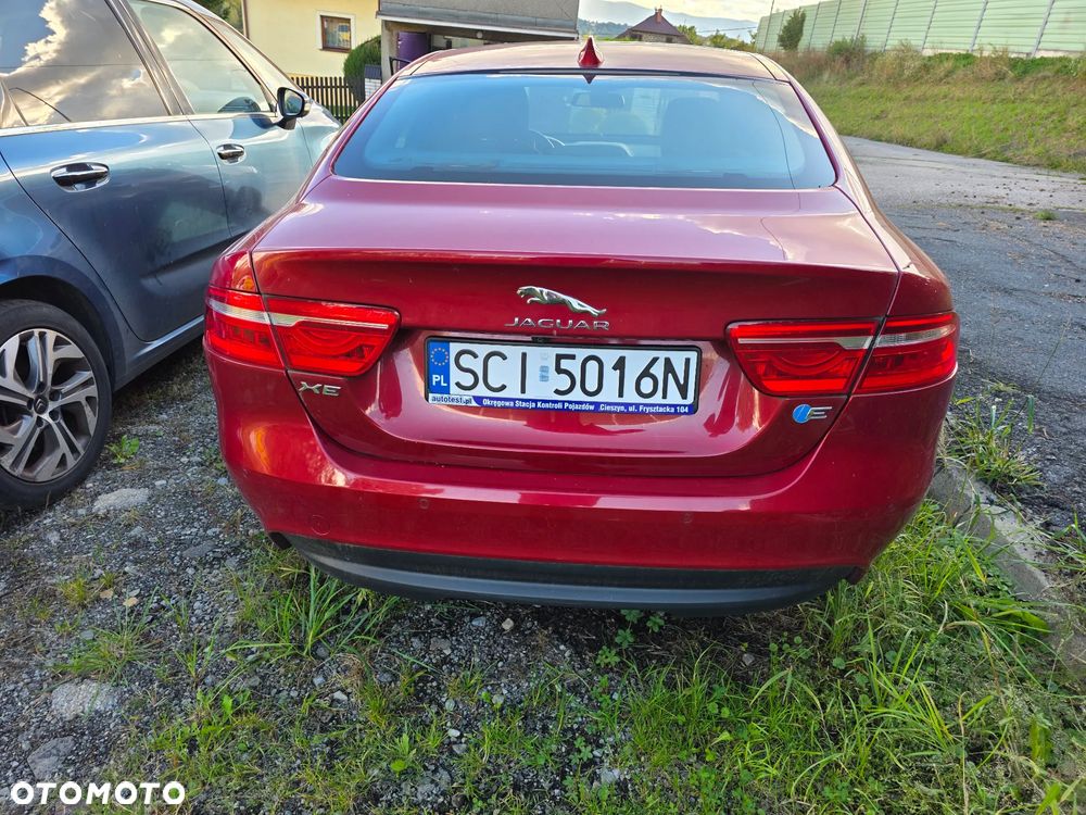 Jaguar XE E-Performance Prestige - 6