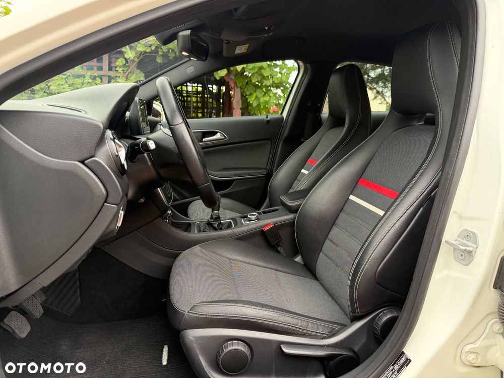 Mercedes-Benz Klasa A 180 (BlueEFFICIENCY) Style - 17