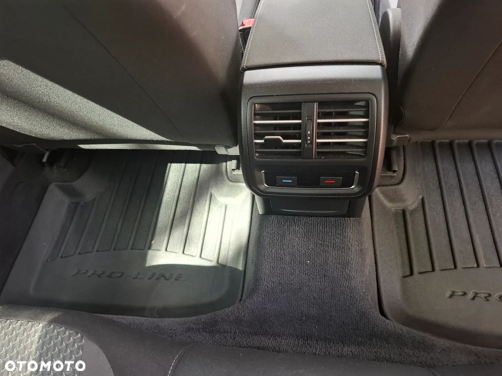 Volkswagen Passat 2.0 TDI BMT Comfortline - 9