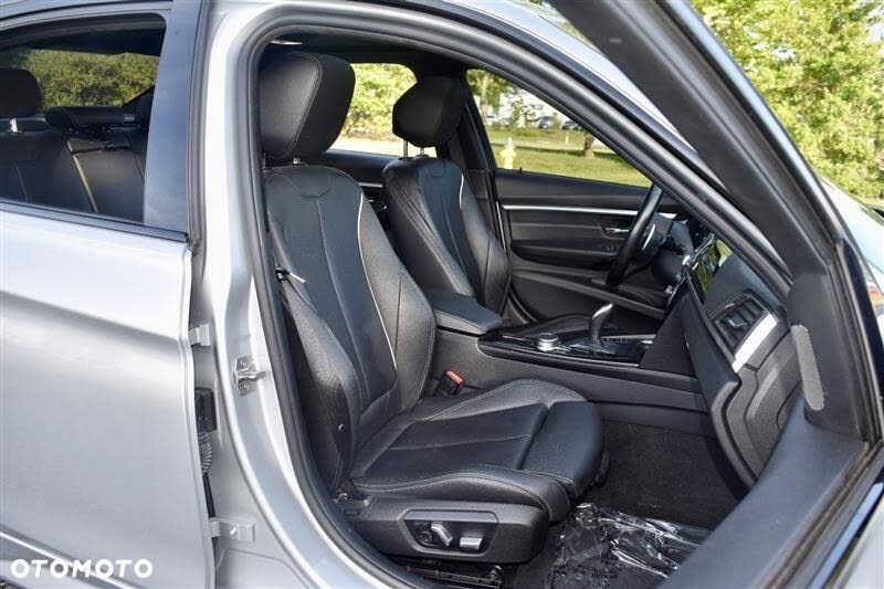 BMW Seria 3 330i xDrive Edition M Sport Shadow - 11