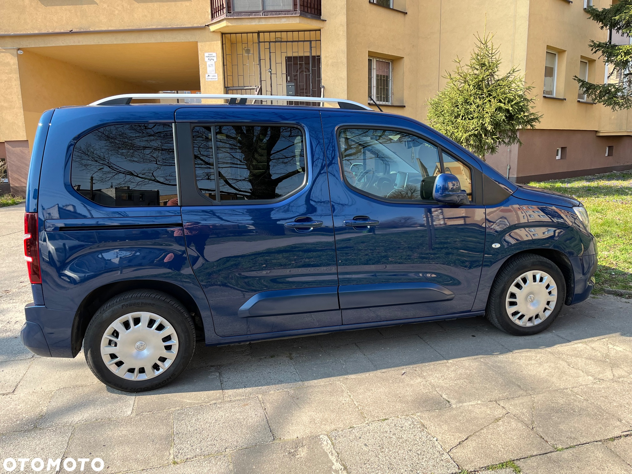 Opel Combo Life 1.2 Turbo Enjoy S&S - 4