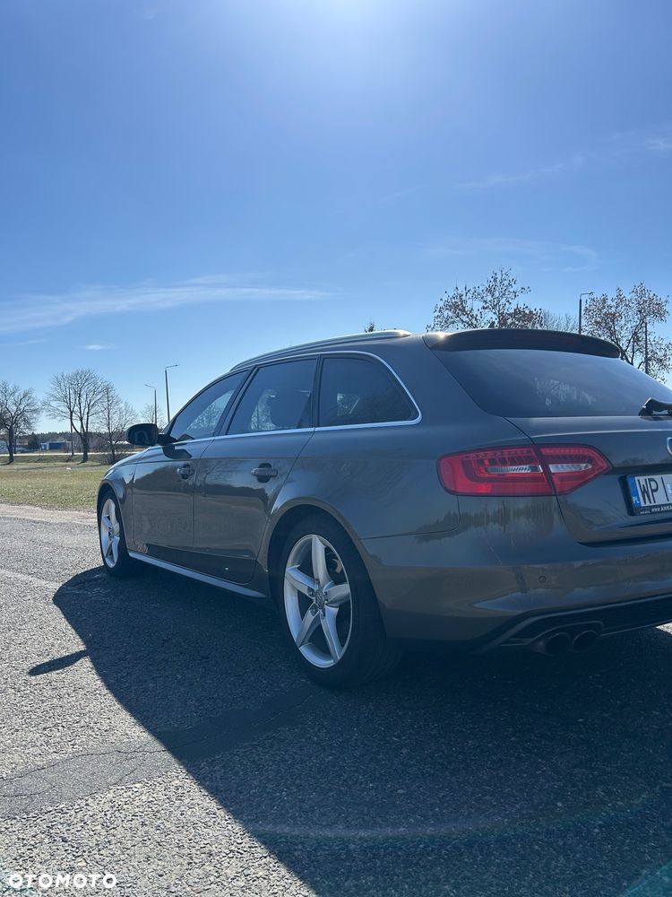 Audi A4 Avant 2.0 TDI Quattro S tronic - 3