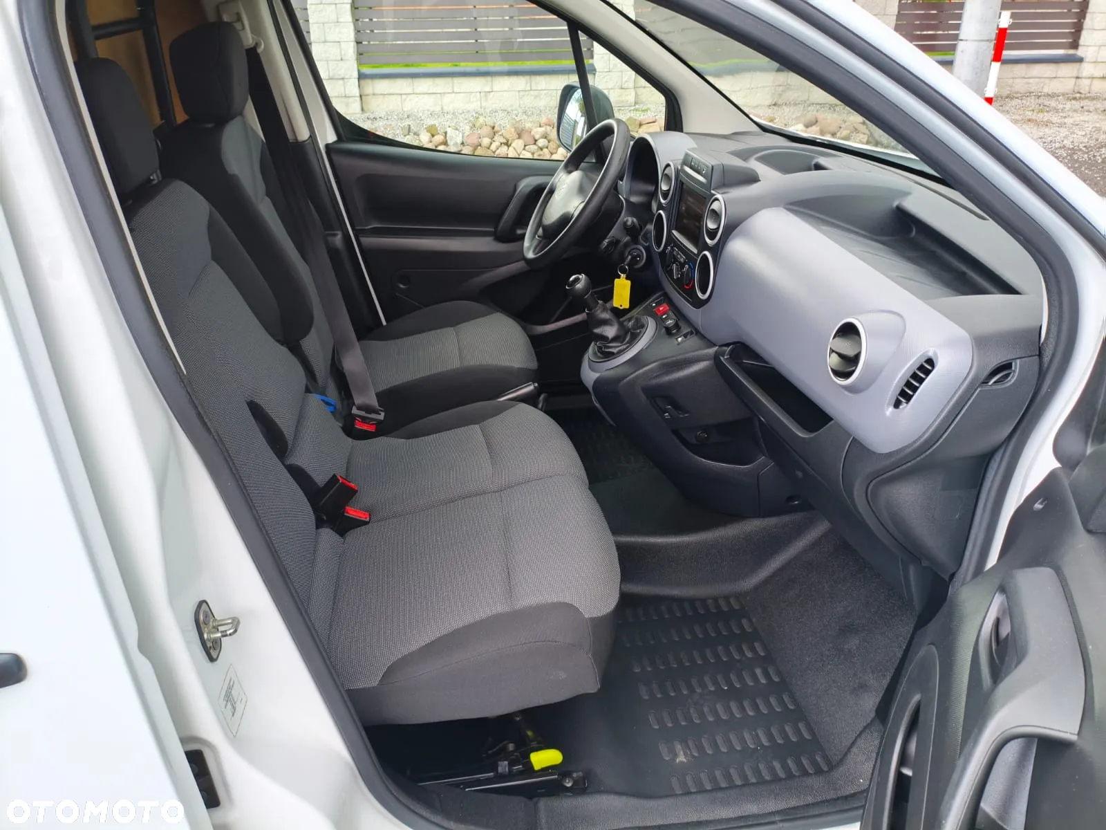 Peugeot PARTNER - 17