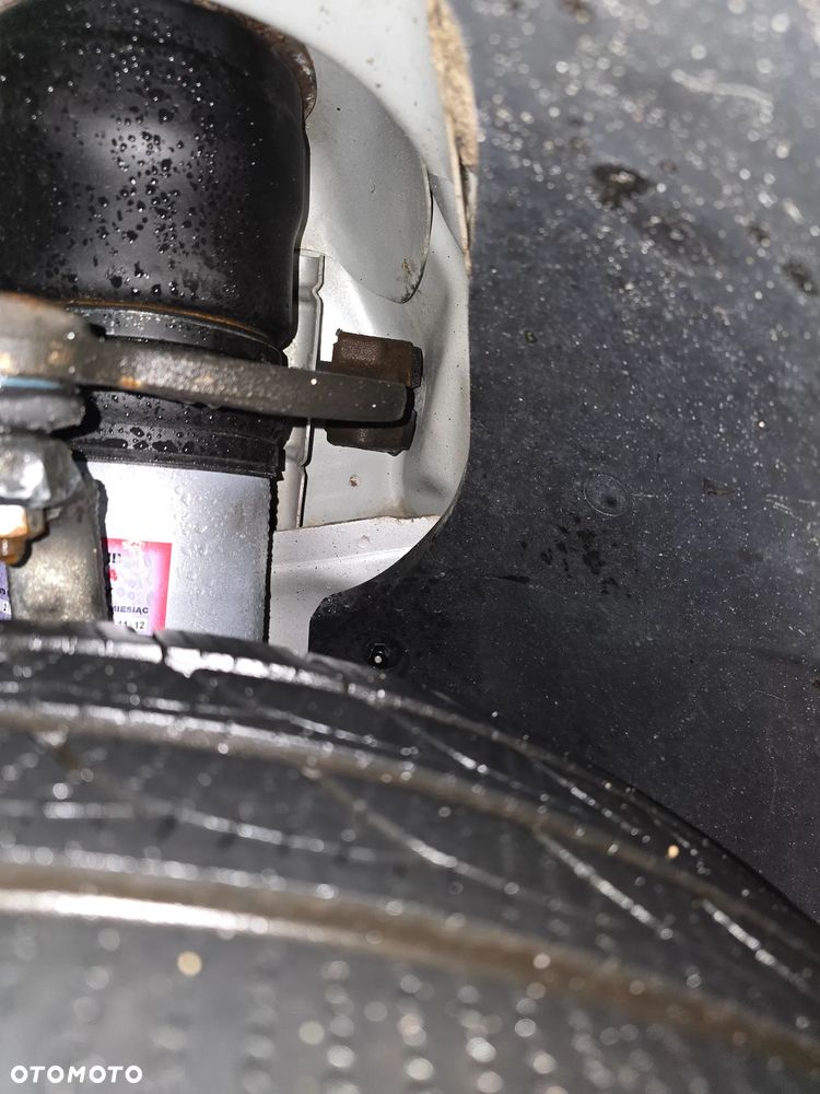 Mercedes-Benz Klasa E 500 4-Matic T Avantgarde - 38