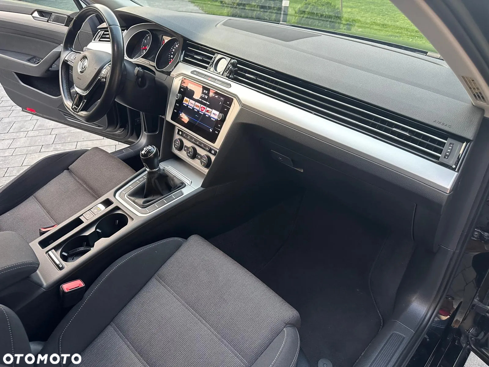 Volkswagen Passat 1.4 TSI BMT ACT Highline - 28