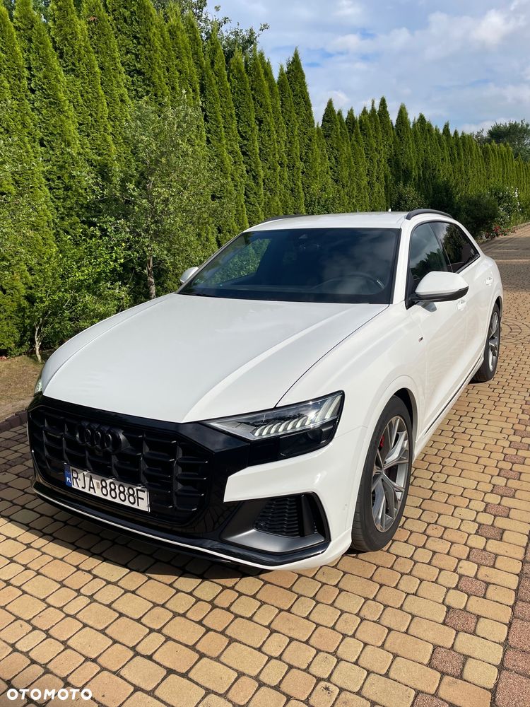 Audi Q8 55 TFSI mHEV Quattro Tiptronic - 1