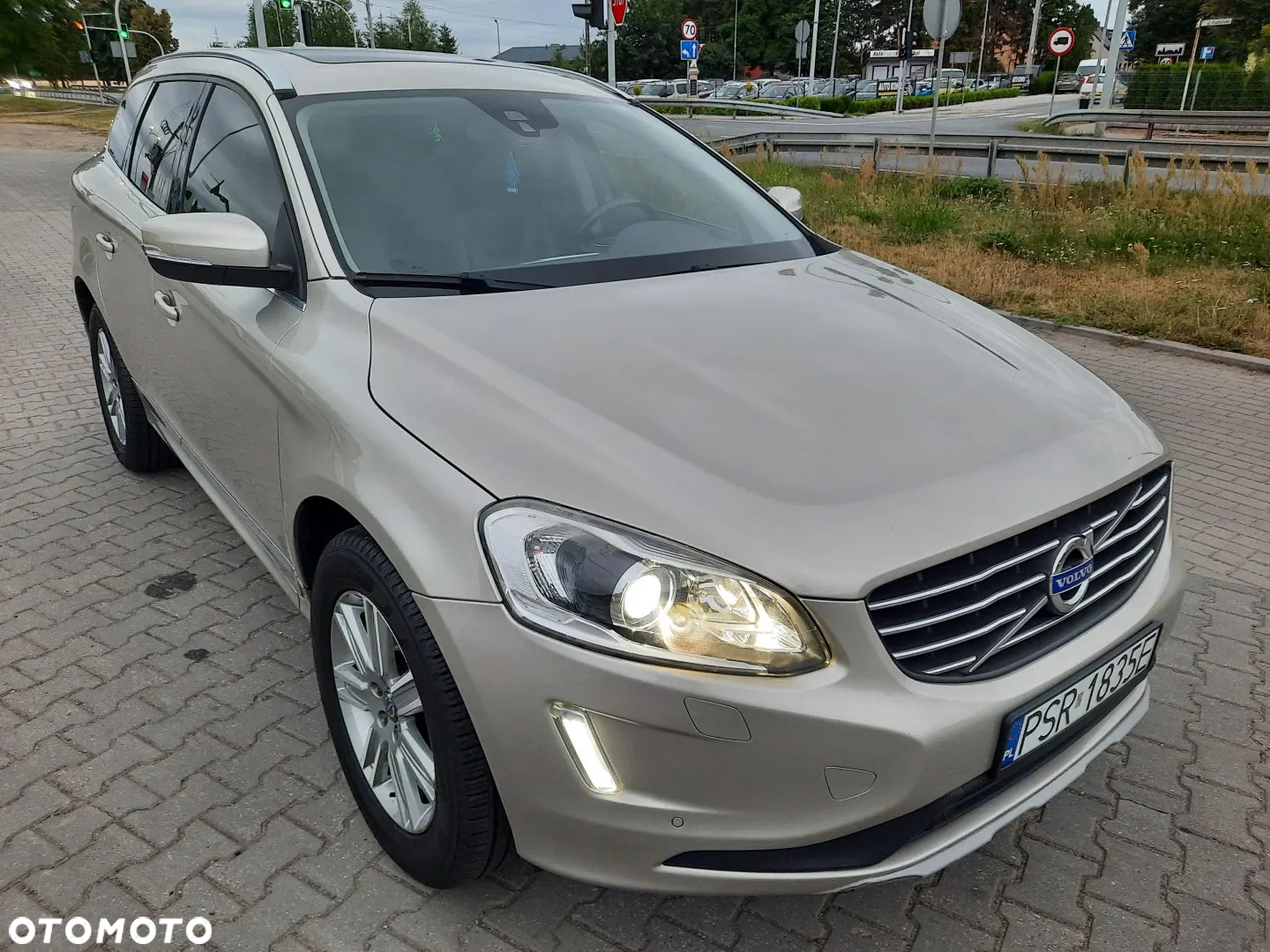 Volvo XC 60 T5 Summum - 4
