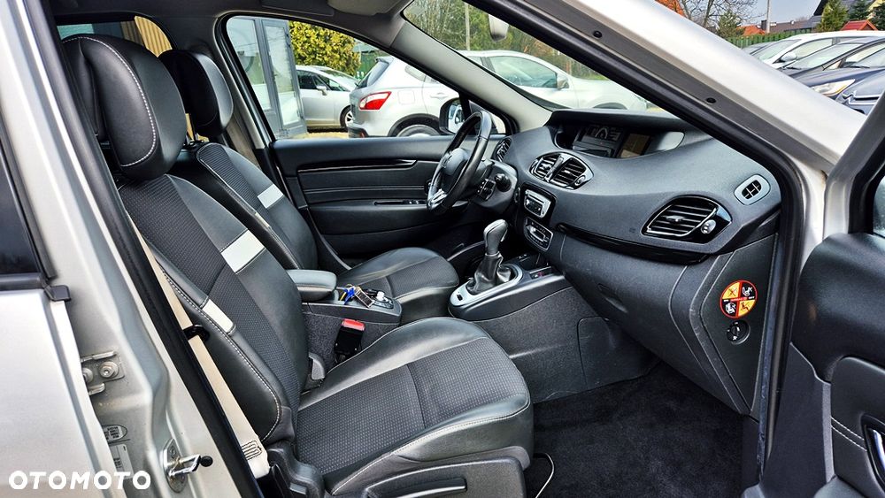 Renault Grand Scenic 2.0 16V 140 CVT Bose Edition - 40