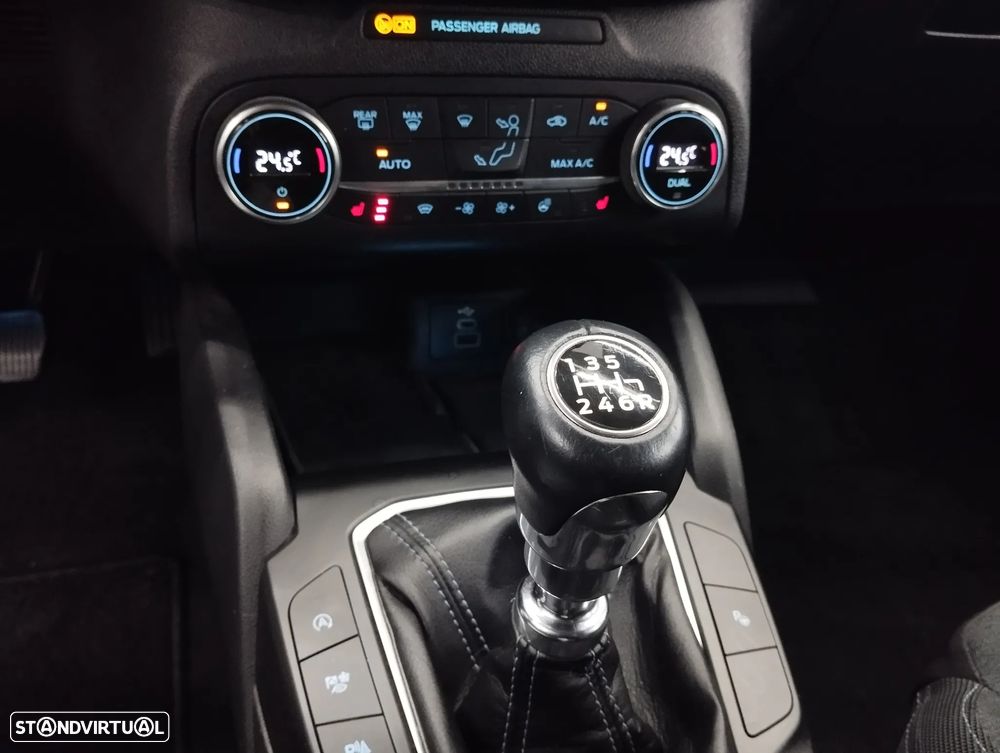 Ford Focus SW 1.0 EcoBoost MHEV Active - 38