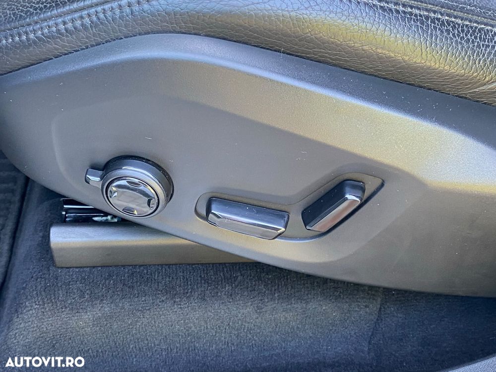 Volvo XC 90 - 12