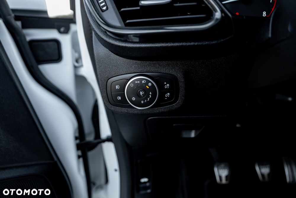 Ford Fiesta 1.0 EcoBoost S&S ST-LINE - 28