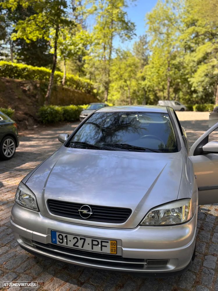 Opel Astra 1.4 Sport - 1