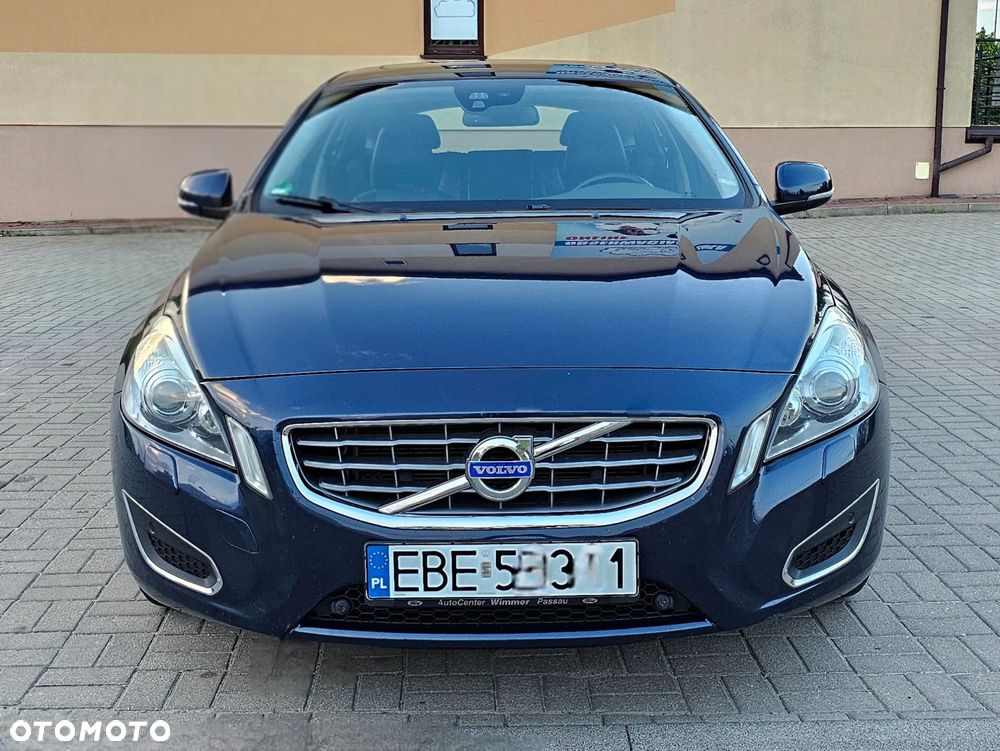 Volvo V60 D5 Geartronic Summum - 11