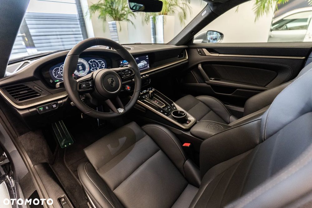 Porsche 911 Turbo S - 10