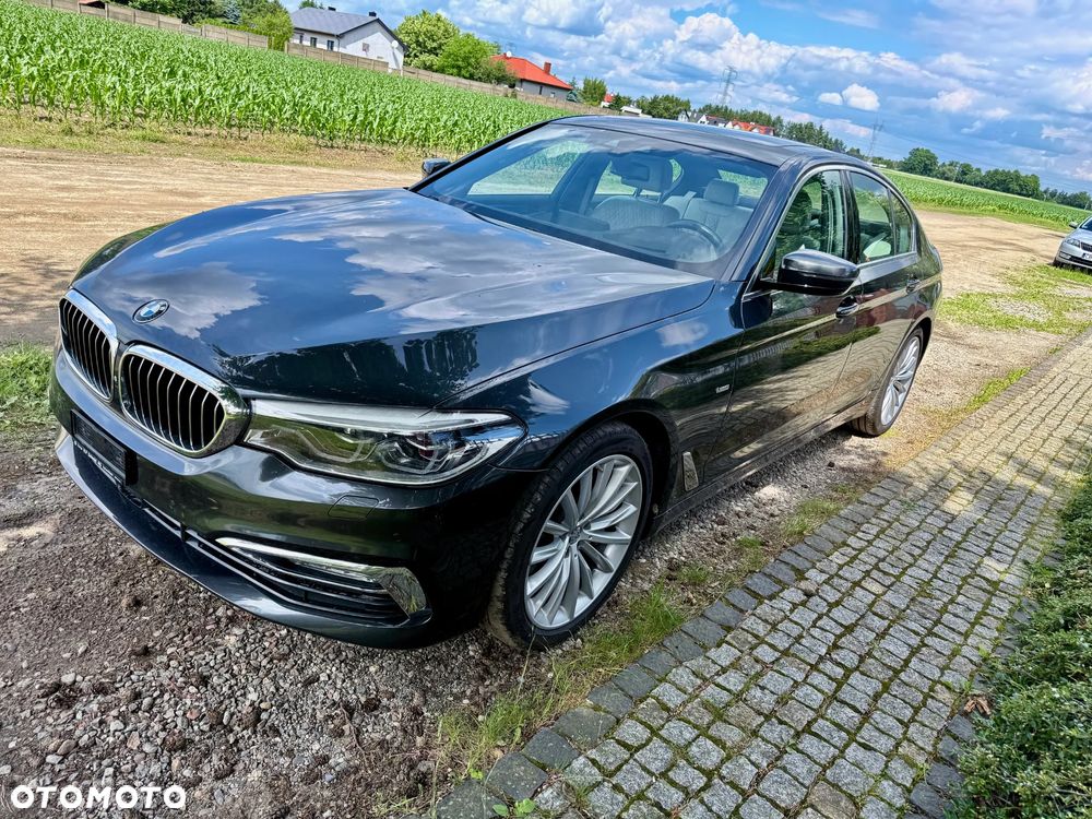 BMW Seria 5 530i xDrive Luxury Line - 11