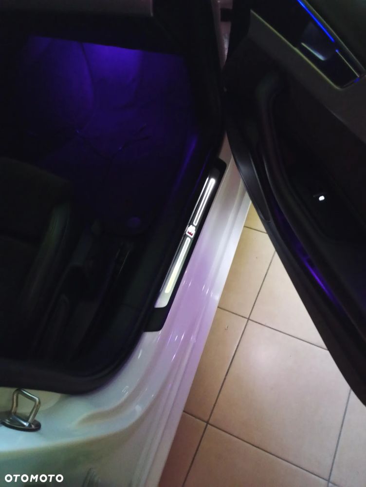 Audi A4 Avant 2.0 TDI DPF clean diesel multitronic S line Sportpaket - 31