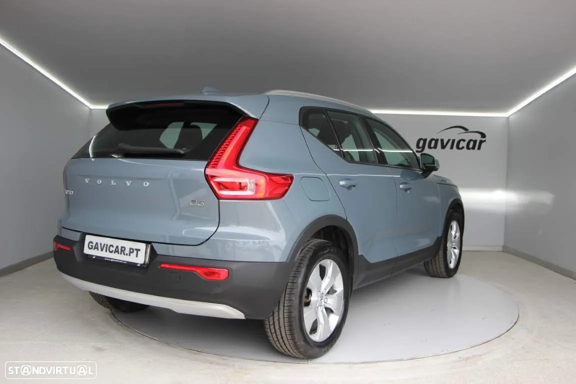 Volvo XC 40 2.0 D3 Momentum Plus - 23