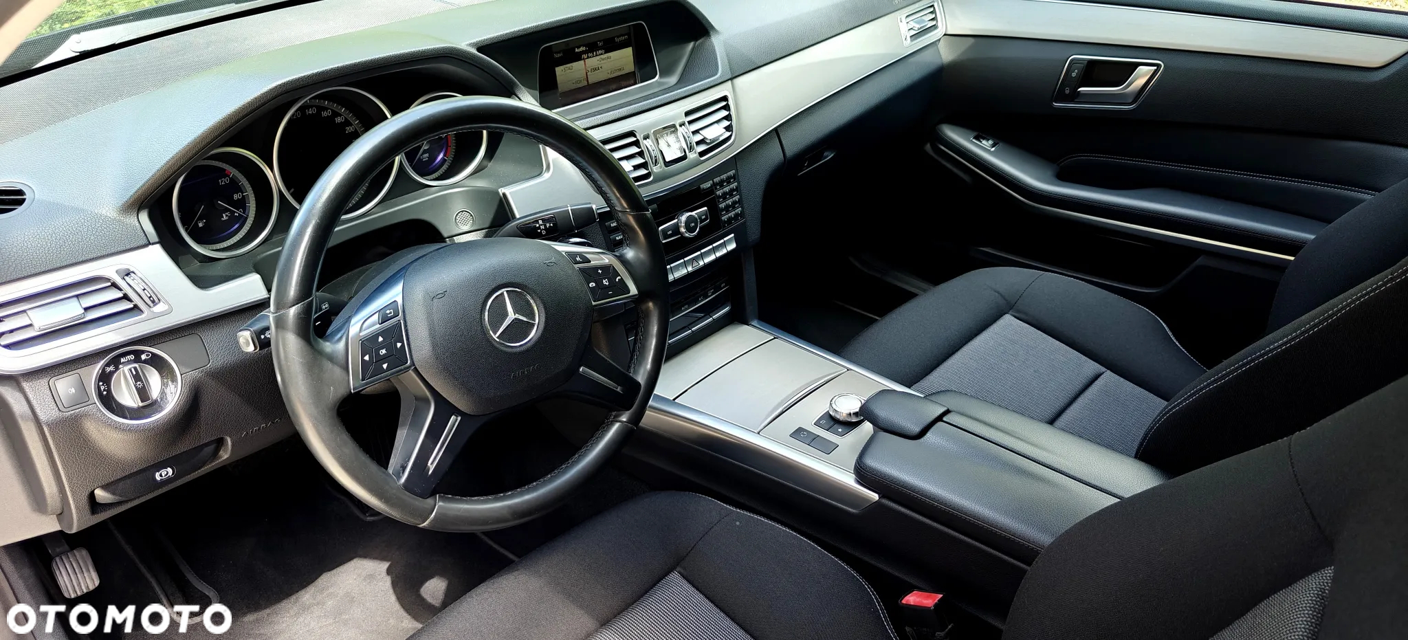 Mercedes-Benz Klasa E 200 T BlueTEC 7G-TRONIC - 10